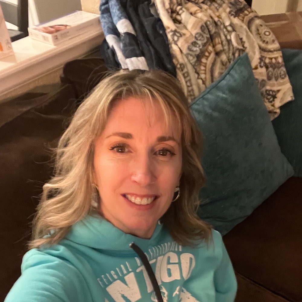 Meet your Posher, Julie